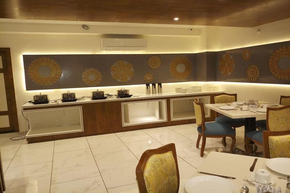 Hotel Narayanam Kota  Esterno foto